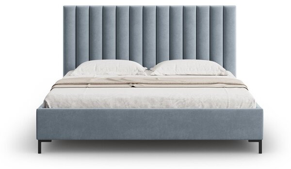 Svetlo modra oblazinjena zakonska postelja s prostorom za shranjevanje z letvenim dnom 160x200 cm Casey – Mazzini Beds