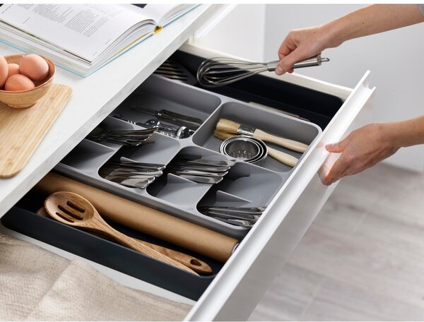 Organizator kuhinjskih predalov v sivi barvi Joseph Joseph Joseph DrawerStore
