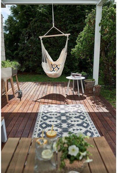 Kremno bel oblazinjen viseči vrtni fotelj Tobago – Garden Pleasure
