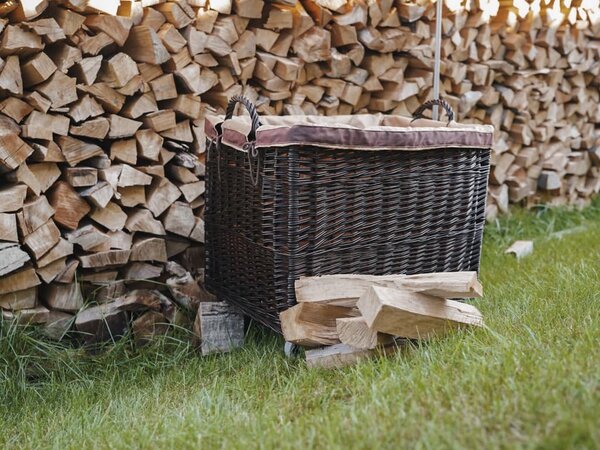 ATMOWOOD Temna pletena košara za drva obšita - na koleščkih