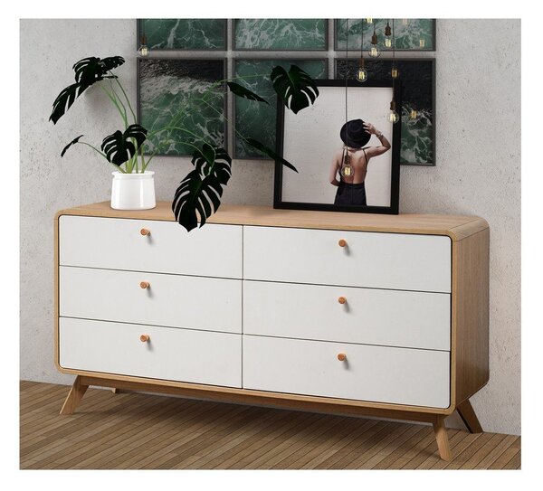 Bela nizka komoda v hrastovem dekorju 150x74 cm Caitlin – Støraa