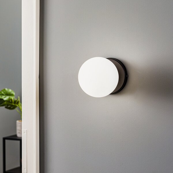 EMIBIG LIGHTING Stenna svetilka Kiba, črna/zlata, senčnik iz steklene krogle, zatemnjen, Črna, Dnevna soba / jedilnica, Steklo, Sodobni, Globus