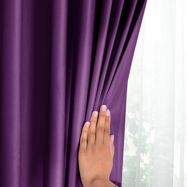 Vijolična žametna zavesa za delno zatemnitev 140x245 cm Pleat – Restilo