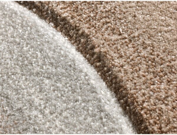 Bež preproga 140x200 cm Badet – Universal