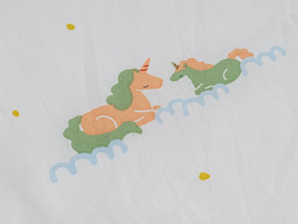 Otroška bombažna posteljnina MAGIC UNICORN TALES bela, 100% bombaž Dimenzije posteljnine: 70 x 80 cm | 140 x 200 cm