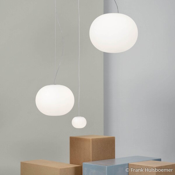 FLOS Glo-Ball - sferična viseča luč 33 cm, zatemnjen, Bela, Dnevna soba / jedilnica, Steklo, Dizajn, Globus