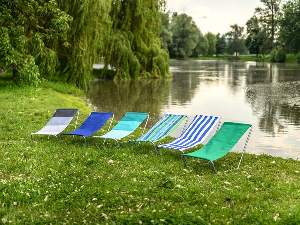 Modro-beli zložljivi ležalnik za plažo SAND