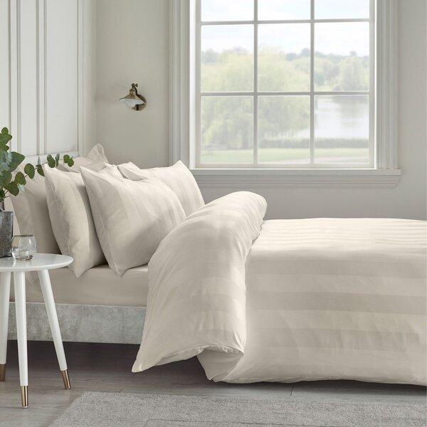 Kremno bela satenasta posteljnina za zakonsko posteljo 200x200 cm So Soft Satin Stripe – Catherine Lansfield