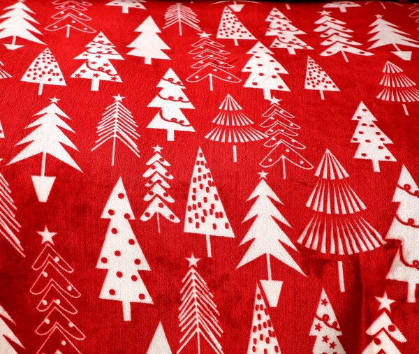 Mikropliš posteljnina CHRISTMAS TREES rdeča Dimenzije posteljnine: 70 x 90 cm | 140 x 200 cm