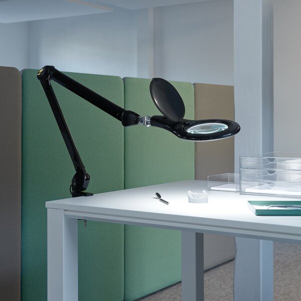 LED povečevalna svetilka MAULmakro, črna, višina 50 cm