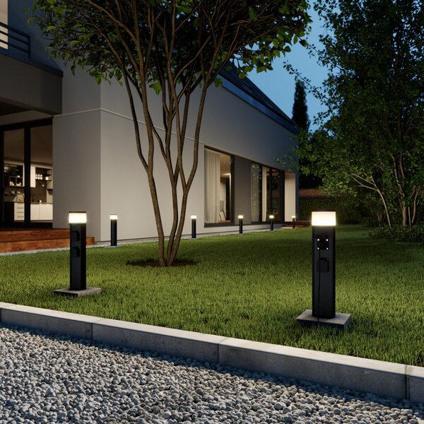Lucande LED-sokelna svetilka Corban, siva, vtičnice, IP44, Črna, Aluminij, Sodobni