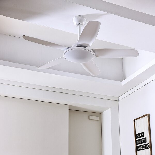 Lucande LED stropni ventilator Divian, bel, DC, tih, CCT, Bela, Dnevna soba / jedilnica, Kovina, Sodobni