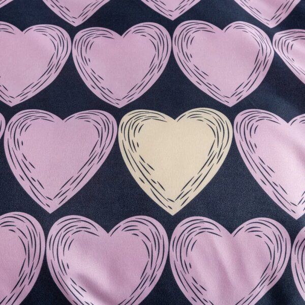 Posteljnina iz mikrovlaken VIOLET HEARTS svetlo vijolična Dimenzije posteljnine: 2 kom 70 x 80 cm | 160 x 200 cm