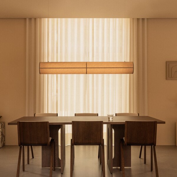 Audo Copenhagen viseča luč Hashira Linearna, naravna barva, dolžina 140 cm, zatemnjen, Bež, Dnevna soba / jedilnica, Tkanine / tekstil