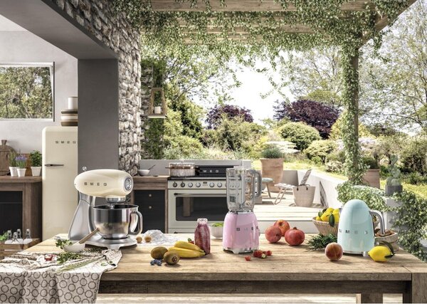 Svetlo zelen grelnik vode 1,7 l 50's Retro Style – SMEG