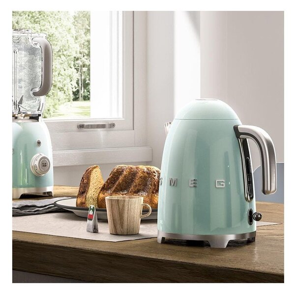 Svetlo zelen grelnik vode 1,7 l 50's Retro Style – SMEG