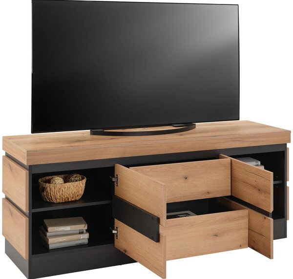 Mömax Tv Omarica Corte