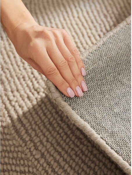 Bež ročno tkana volnena preproga 120x180 cm Calmio – Hanse Home