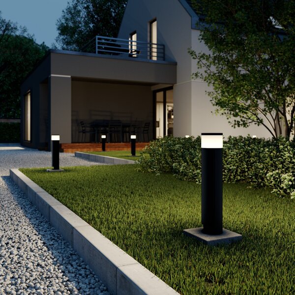 Lucande LED-sokel Corban, siva, vrata, vtičnice, IP44, Črna, Aluminij, Sodobni