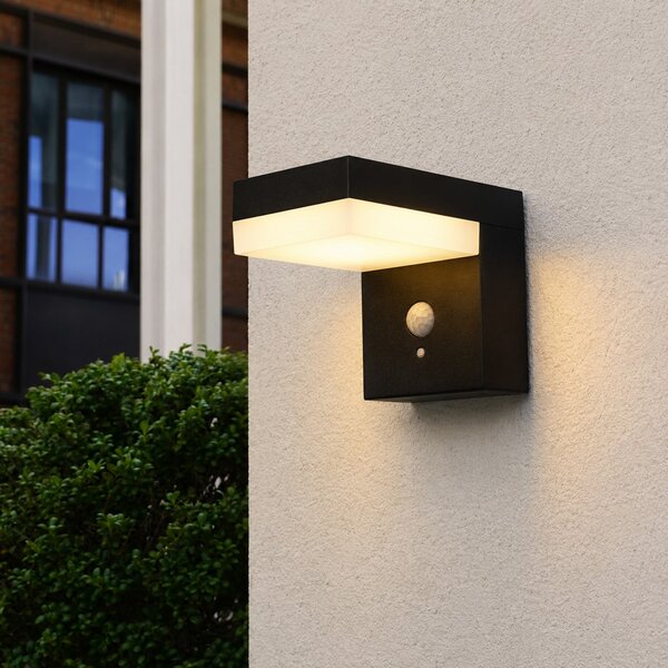 Lumisky LED-sončna stenska svetilka Cenova, črna, širina 16 cm, senzor, Črna, Aluminij, Sodobni