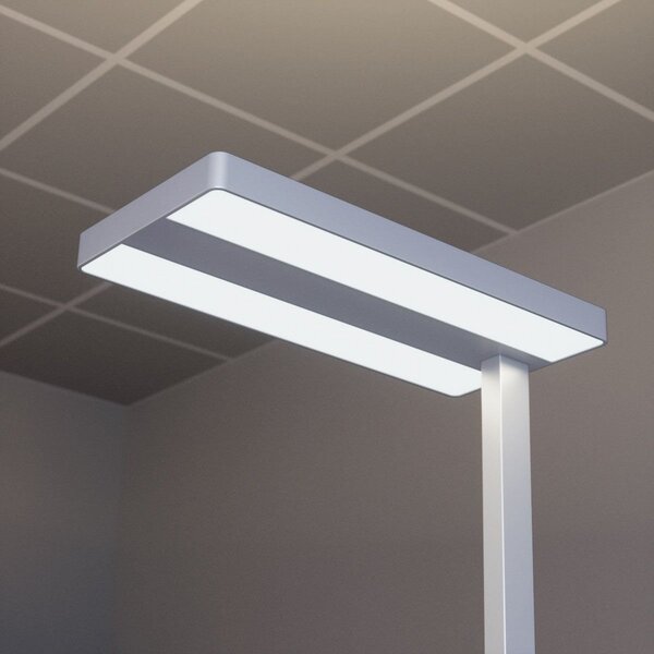 Arcchio LED-stoječa svetilka Logan Neo, srebrna, z možnostjo zatemnitve, kovina, zatemnjen, Kovinska, Študija / pisarna, Aluminij, Sodobni