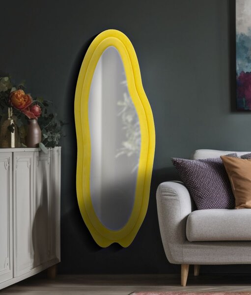 Stensko ogledalo Chanele Yellow