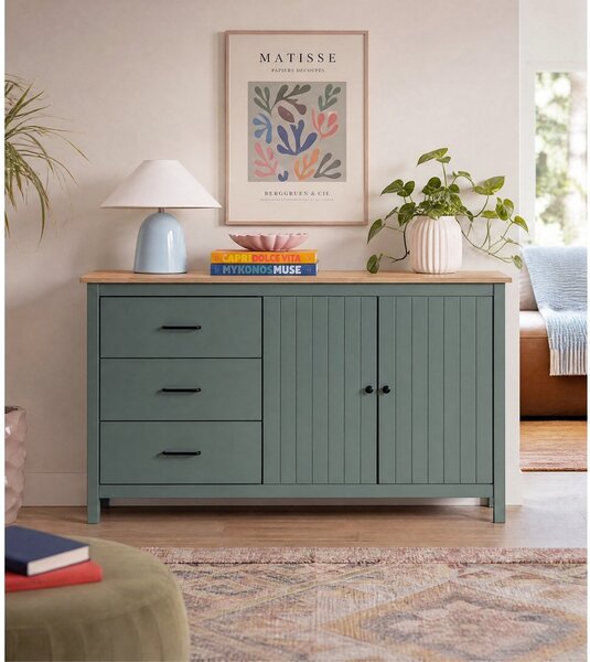 Zelena nizka komoda iz masivnega bora 150x80 cm Miranda – Marckeric