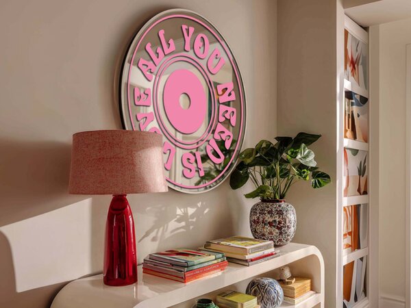 Nalepka za ogledalo S42 – CD- All you need is love