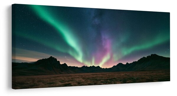 Slika barvita aurora nad pokrajino