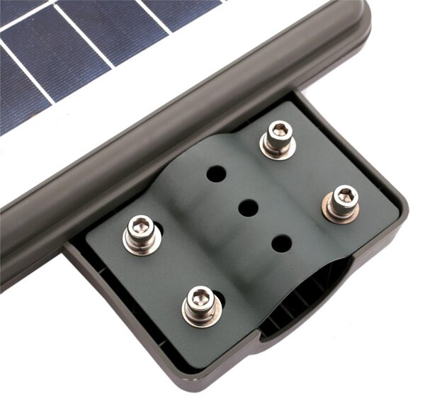 Cestna LED svetilka solarna + senzor + daljinec AKCIJA - XLTOOLS