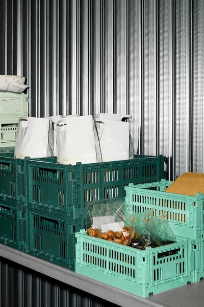 HAY Škatla za shranjevanje HAY Colour Crate L / 18,5 x 34,5 x 53 cm