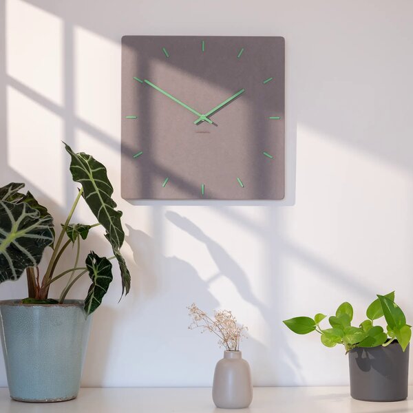 Stenska ura Luxhora Pura Square Light Grey 11 barv