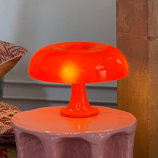Artemide Nessino – dizajnerska namizna svetilka, oranžna, Oranžna, Dnevna soba / jedilnica, Plastika, Dizajn