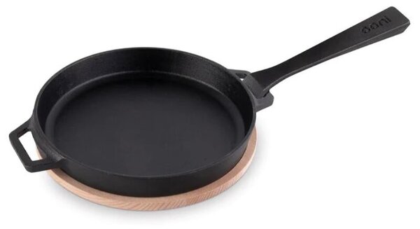 Litoželezna ponev Ooni Skillet (42 x 25 x 4 cm, z lesenim podstavkom)