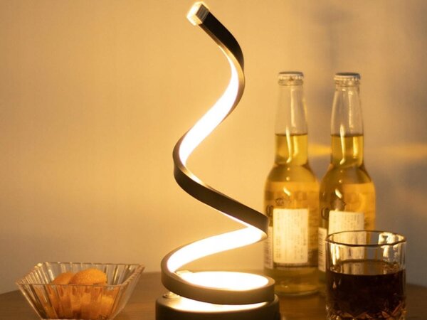 LED spiralna namizna svetilka 3 barve svetlobe USB črna