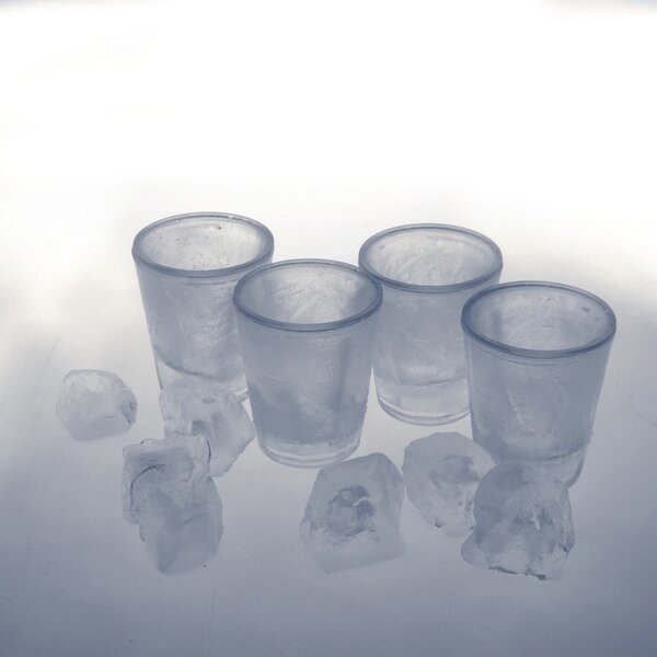 Hladilni kozarčki za žganje Ice Shots 4 kosi - Froster - Dekliščina - Za 18 let - Poletni hiti