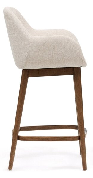 Bež oblazinjen barski stol z nasloni za roke (višina sedeža 66 cm) Konna – Kave Home