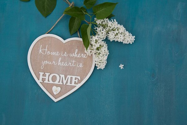 Fototapeta srce s citatom - Home is where your heart is