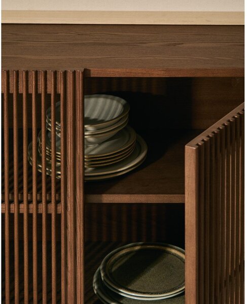 Temno rjava komoda v orehovem dekorju 181x71,5x42,5 cm Beyla – Kave Home