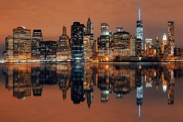 Fototapeta odsev Manhattna v vodi