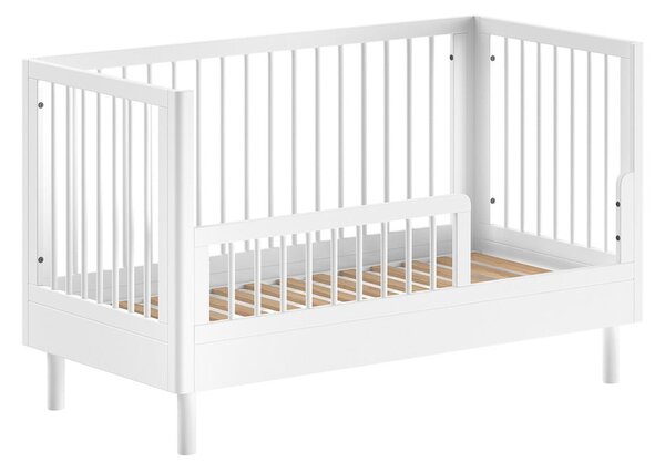 Bela otroška posteljica iz masivne bukve 70x140 cm Forrest – Vipack