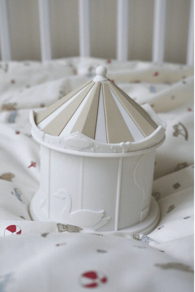 Slonokoščena otroška lučka Carousel Off-White – Cam Cam Copenhagen