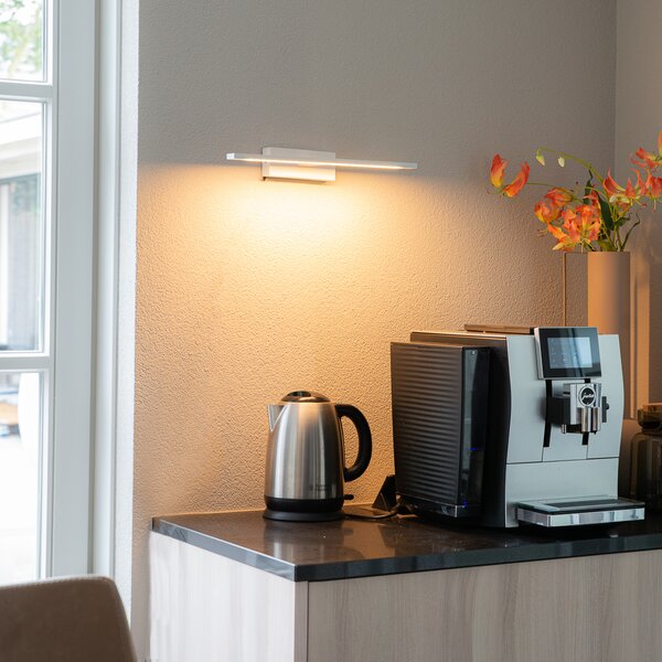 Stenska svetilka bela 41,5 cm vključno z LED IP44 - Jerre