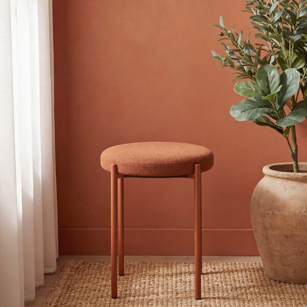 Kovinski stolček v barvi terakote Pelican – Unique Furniture