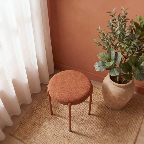Kovinski stolček v barvi terakote Pelican – Unique Furniture