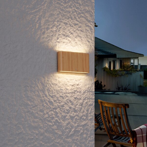 Skandinavska zunanja stenska svetilka z lesnim potiskom 17,5 cm vklj. LED IP65 - Batt