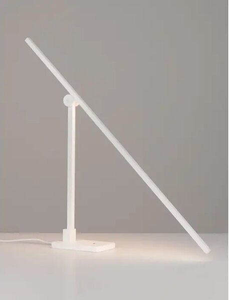 TENSO RADNA STOLNA LED SVJETILJKA SA SENZOROM 17W 3000K UKLJ./ISKLJ. BIJELA NL9088208