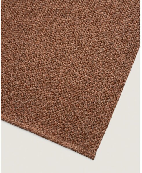 Notranja in zunanja preproga iz recikliranih vlaken v barvi terakote 160x230 cm Despas – Kave Home