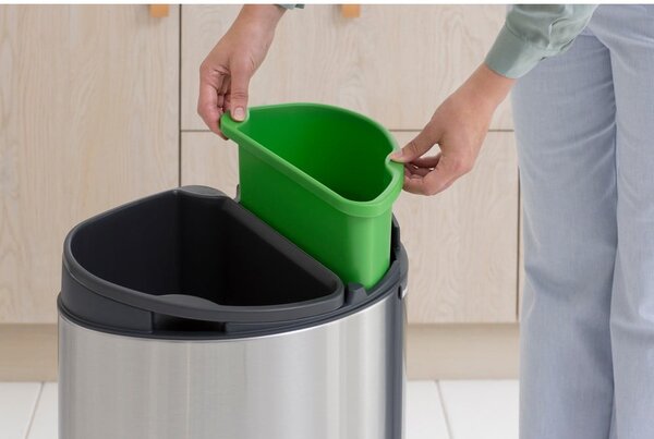 Jeklen koš za smeti za ločevanje odpadkov na dotik v mat srebrni barvi 33 l Touch Bin Recycle – Brabantia