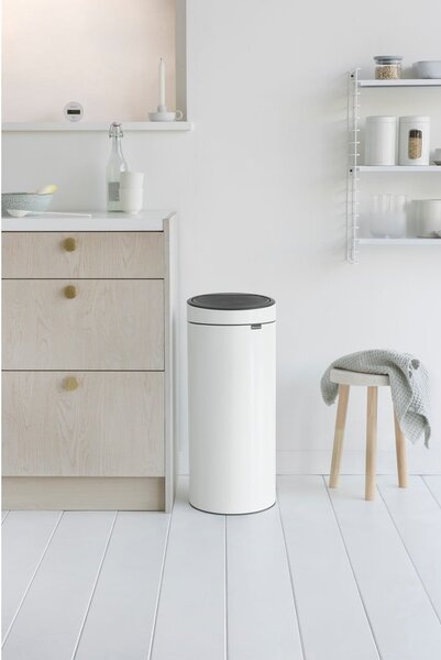 Bel jeklen koš za smeti na dotik 30 l Touch Bin – Brabantia